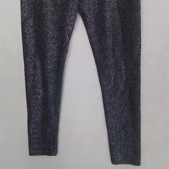 Forever 21 High Rise Sparkle Leggings Size Medium in Metallic Silver - Picture 4 of 9